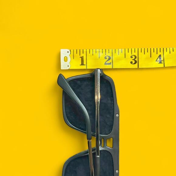 Manhattan vintage inspired square sunglasses - Picture 7 of 7